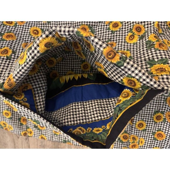 Sunflower Quilt Blanket Handmade Reversible With Pocket Patchwork 85.5”x 42" - Picture 8 of 10
